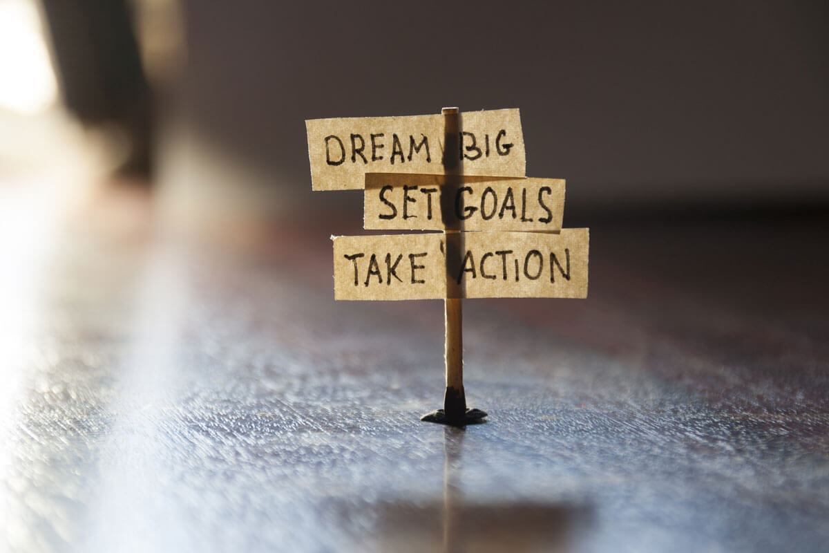 dream-big-set-goals-image